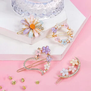 Korean Style Daisy Flower Pearl Hair Clips for Women & Girls (Pack of 4)